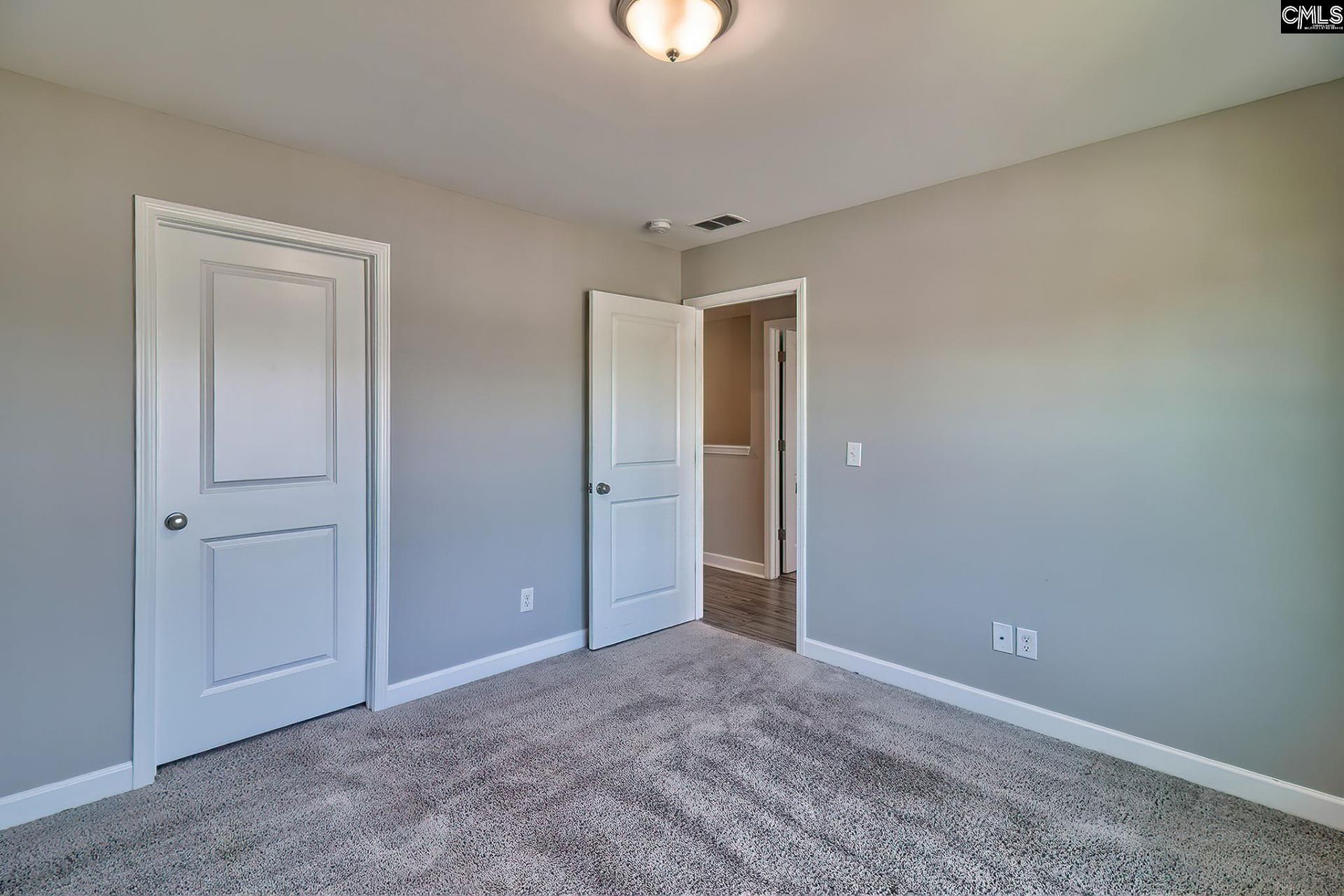 539 Harbour Pointe Drive Photo 39