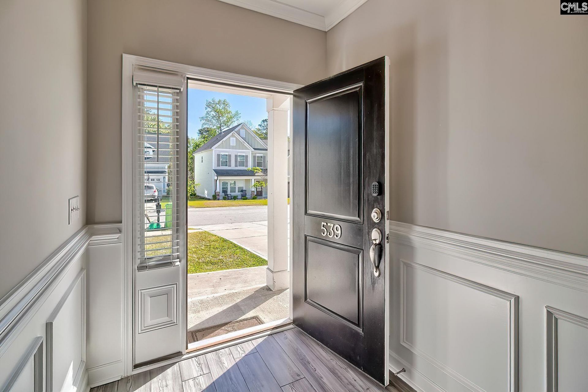 539 Harbour Pointe Drive Photo 8
