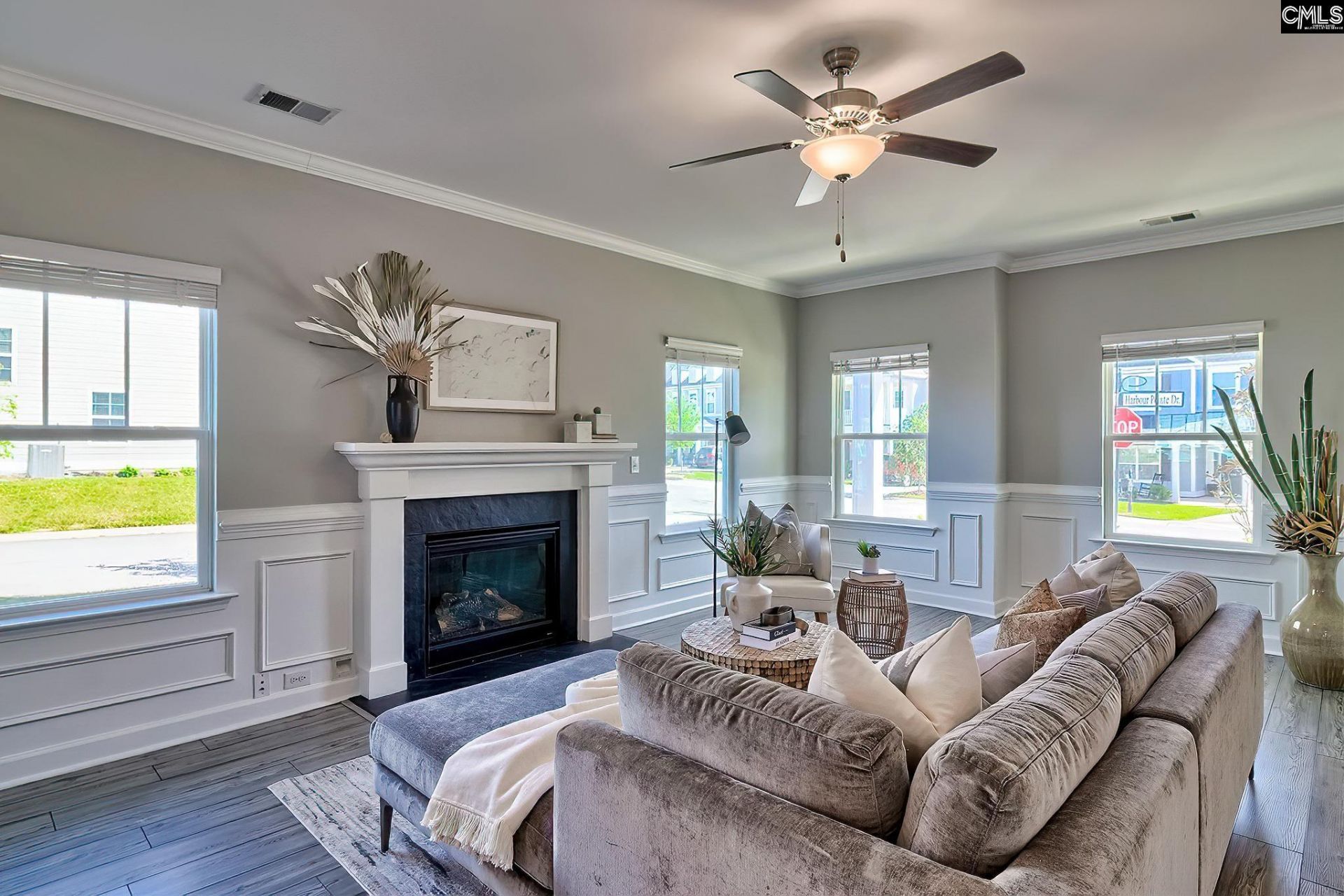 539 Harbour Pointe Drive Photo 9