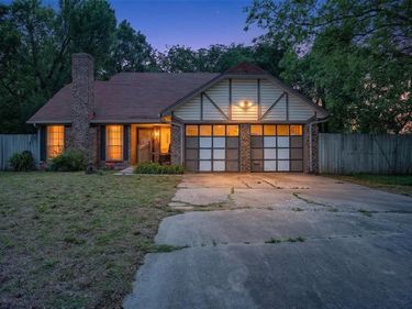 1031 S Brookview Lane, Mustang, OK 73064
