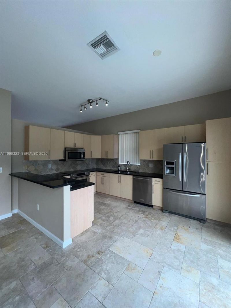 15624 SW 52nd Ct, Miramar, FL 33027 Photo