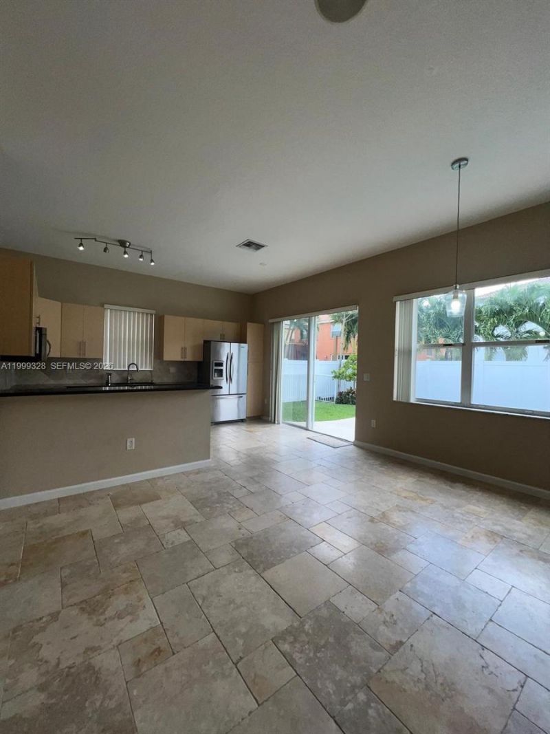 15624 SW 52nd Ct, Miramar, FL 33027 Photo