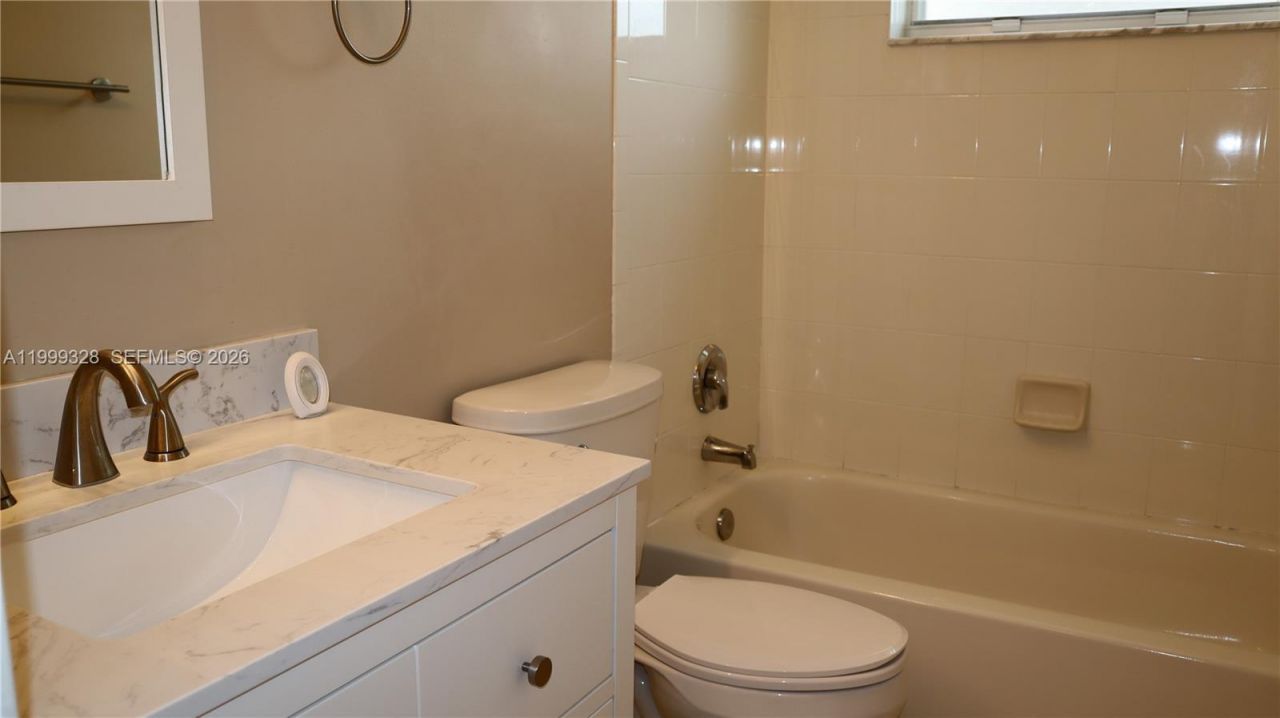 15624 SW 52nd Ct, Miramar, FL 33027 Photo