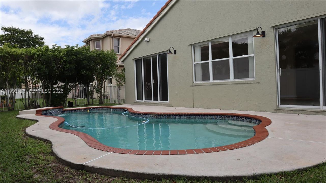 15624 SW 52nd Ct, Miramar, FL 33027 Photo