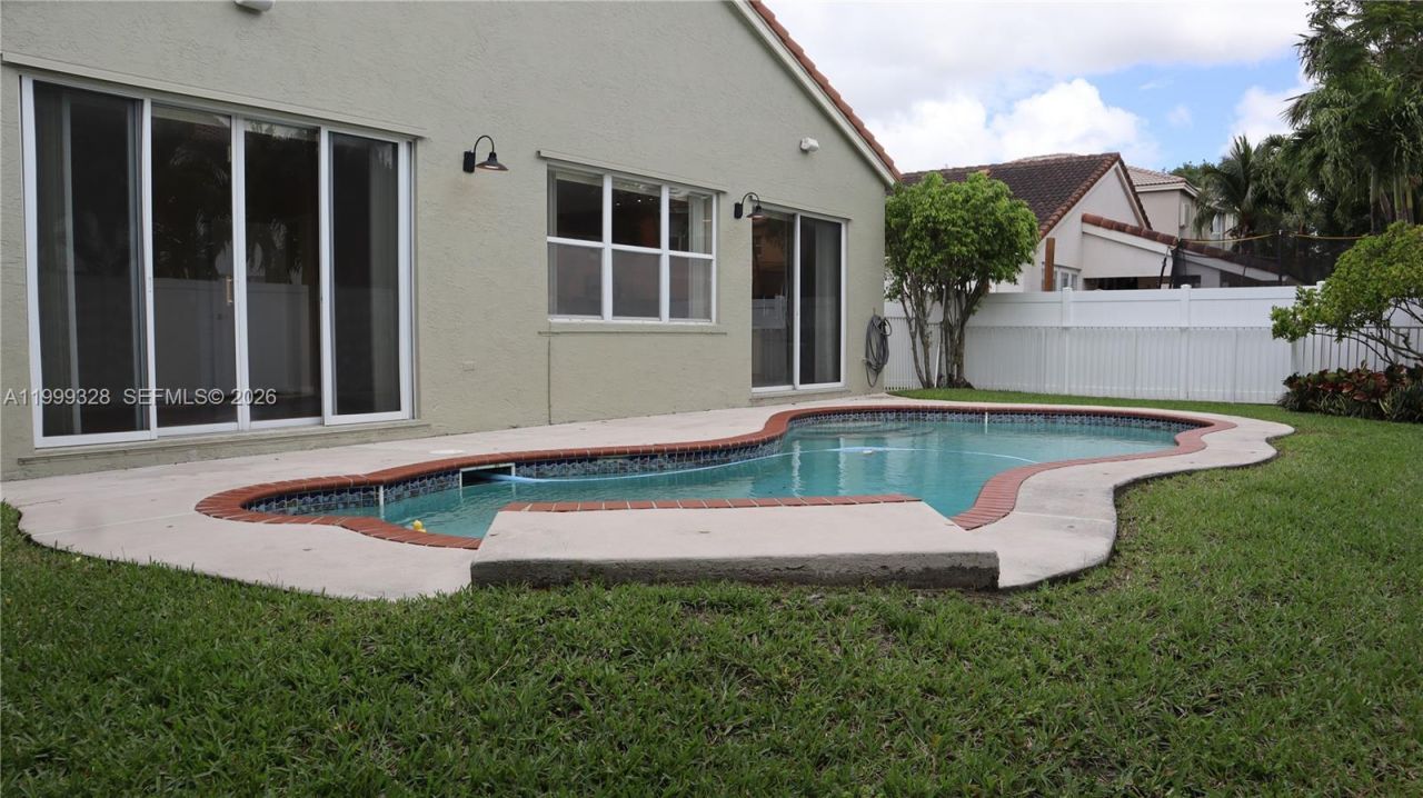 15624 SW 52nd Ct, Miramar, FL 33027 Photo