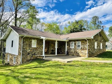 1265 Thornton Road, Russell Springs, KY 42642