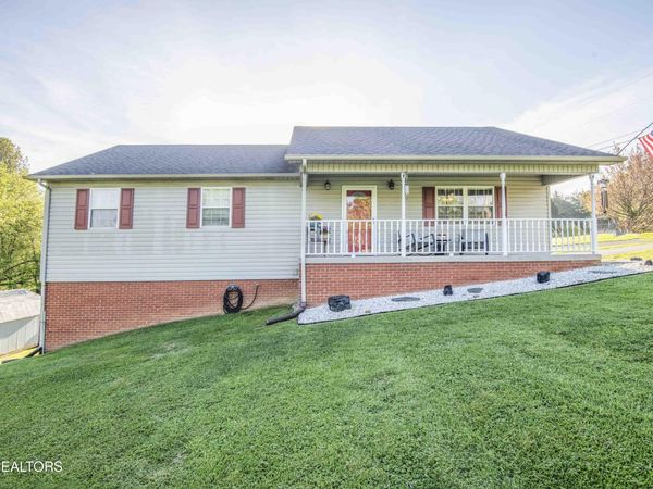 127 Courtney Circle, Cumberland Gap, TN 37724