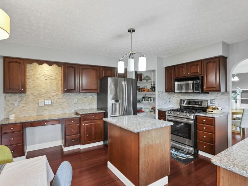 6492 River's Edge Drive, Lewis Center, OH 43035 Photo 18