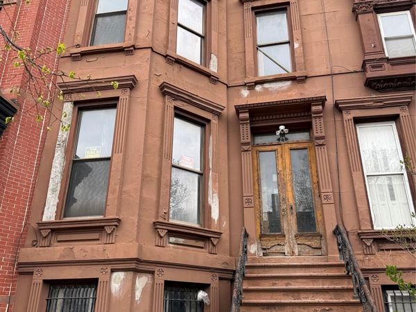 475 Madison Street , Brooklyn, NY 11221