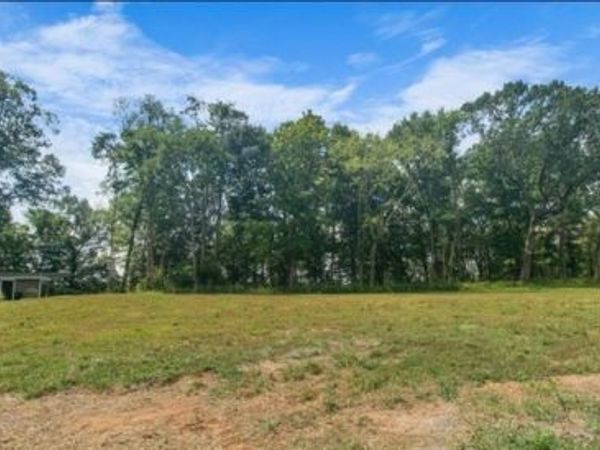 866 Shady Bluff Trl , Clarksville, TN 37043