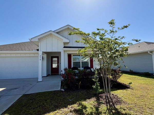 250 Boggy Creek Way , Panama City, FL 32404