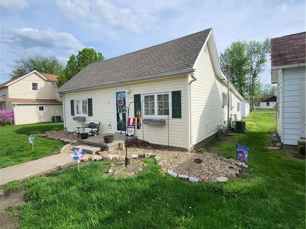 613 Marquand Avenue, Conesville, OH 43811