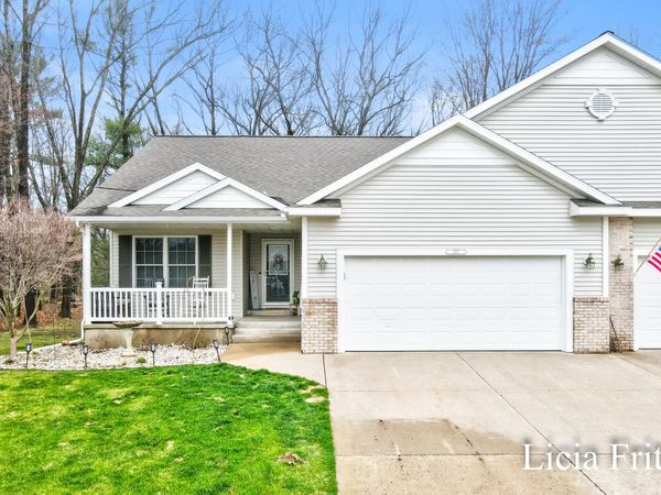 1527 W Addison Way, Muskegon, MI 49445