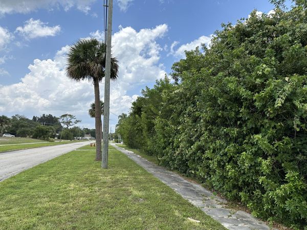 1654 N Central Avenue, Sebastian, FL 32958