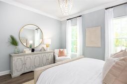 1044 Adirondack Drive photo 4