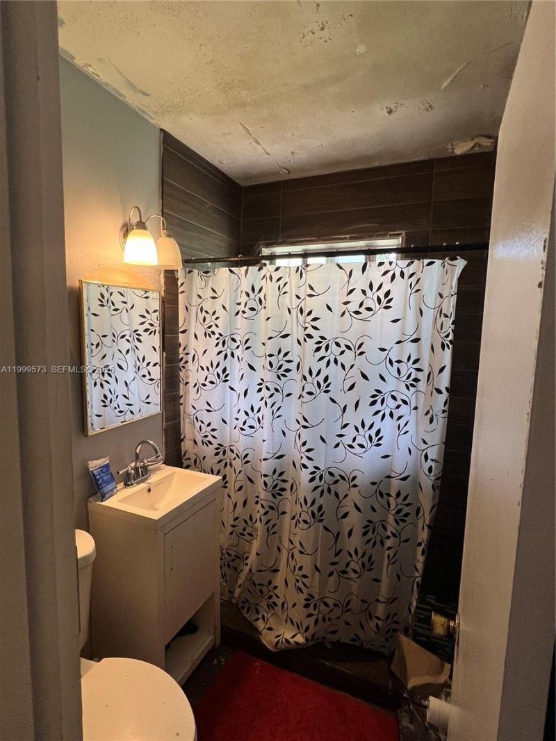 515 Golf Course Blvd , Opa Locka, FL 33054 Photo