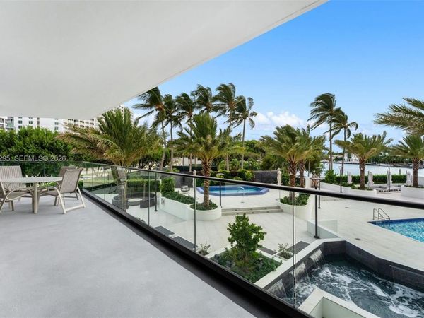 5500 Collins Ave, Unit 304, Miami Beach, FL 33140