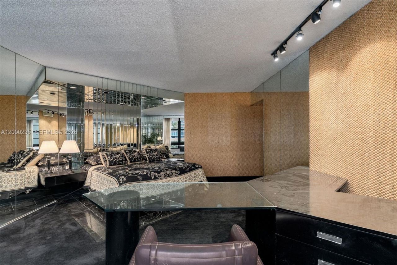 5500 Collins Ave, Unit 304, Miami Beach, FL 33140 Photo