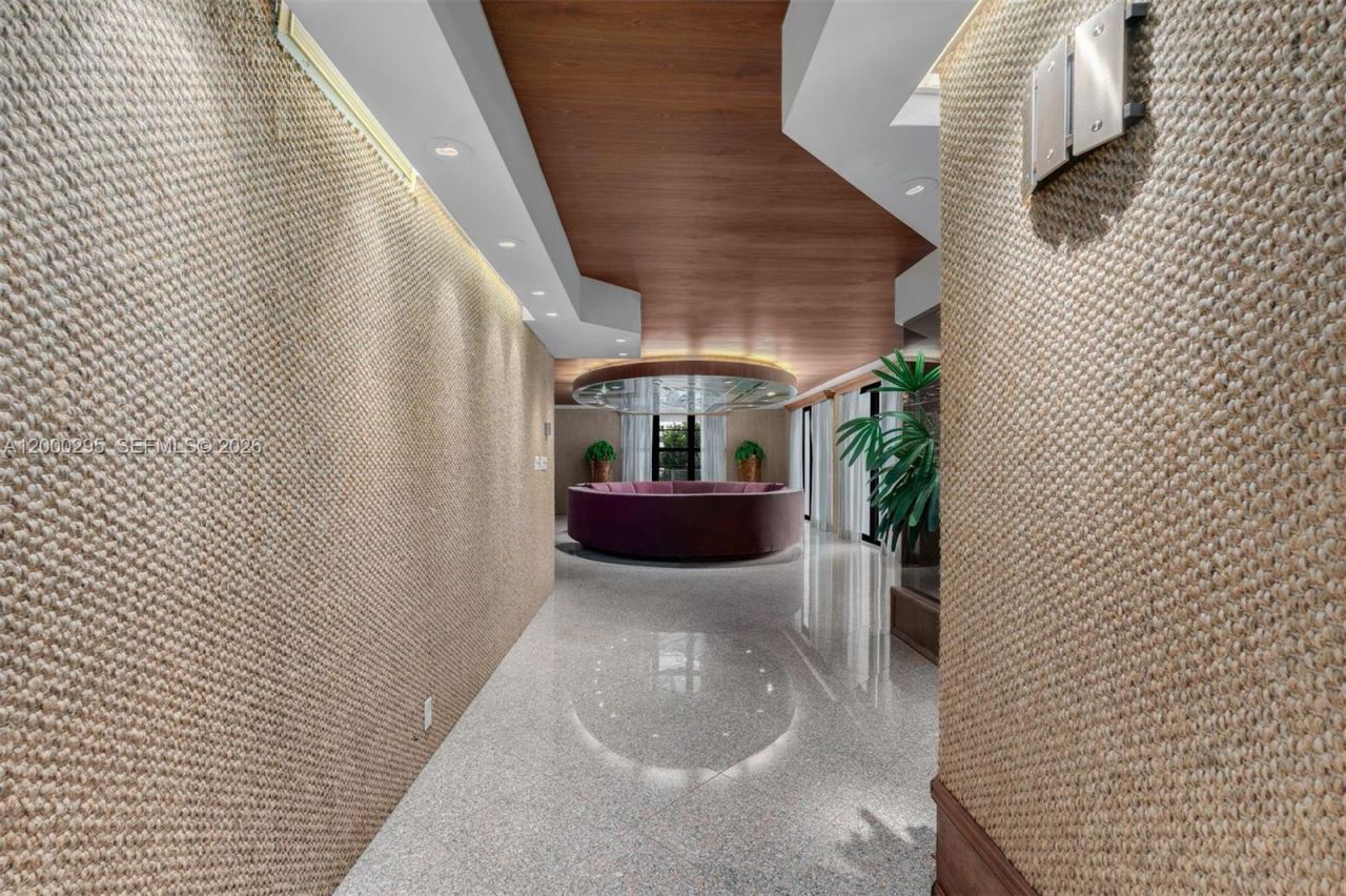 5500 Collins Ave, Unit 304, Miami Beach, FL 33140 Photo