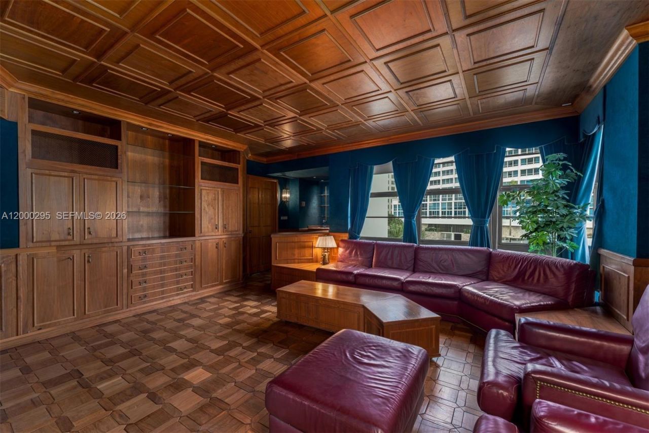 5500 Collins Ave, Unit 304, Miami Beach, FL 33140 Photo