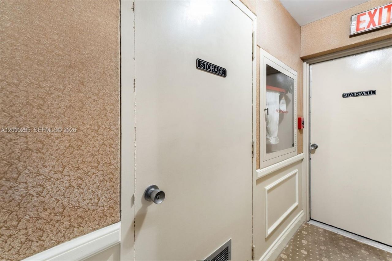 5500 Collins Ave, Unit 304, Miami Beach, FL 33140 Photo