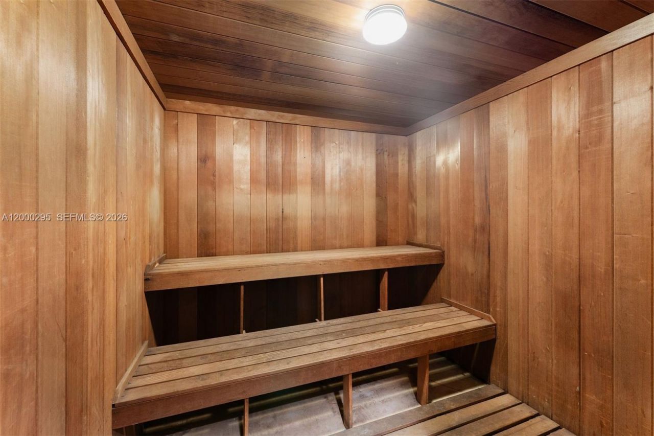 5500 Collins Ave, Unit 304, Miami Beach, FL 33140 Photo