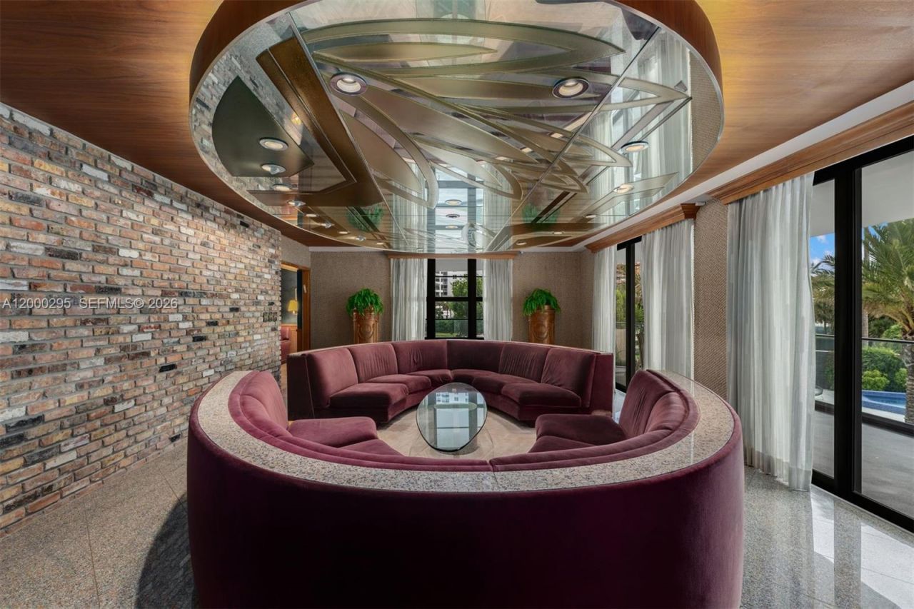 5500 Collins Ave, Unit 304, Miami Beach, FL 33140 Photo