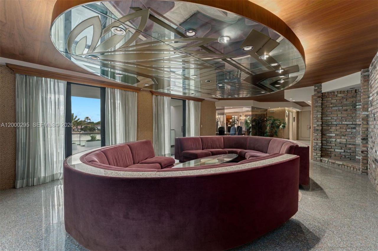 5500 Collins Ave, Unit 304, Miami Beach, FL 33140 Photo