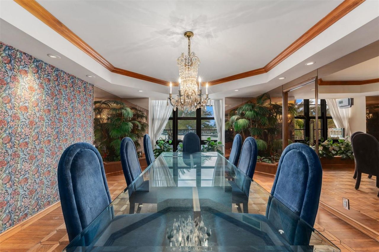 5500 Collins Ave, Unit 304, Miami Beach, FL 33140 Photo