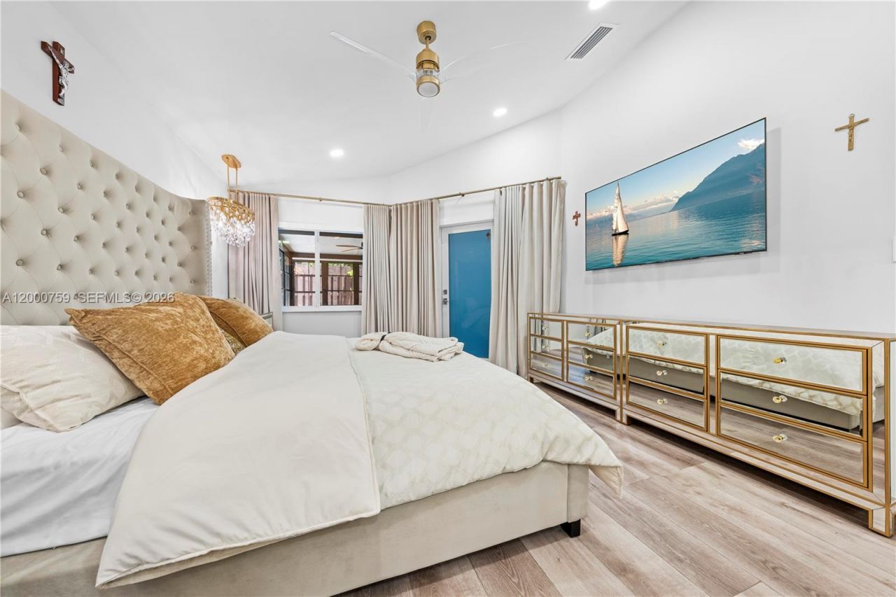 1077 NW 170th Ave, Pembroke Pines, FL 33028 Photo