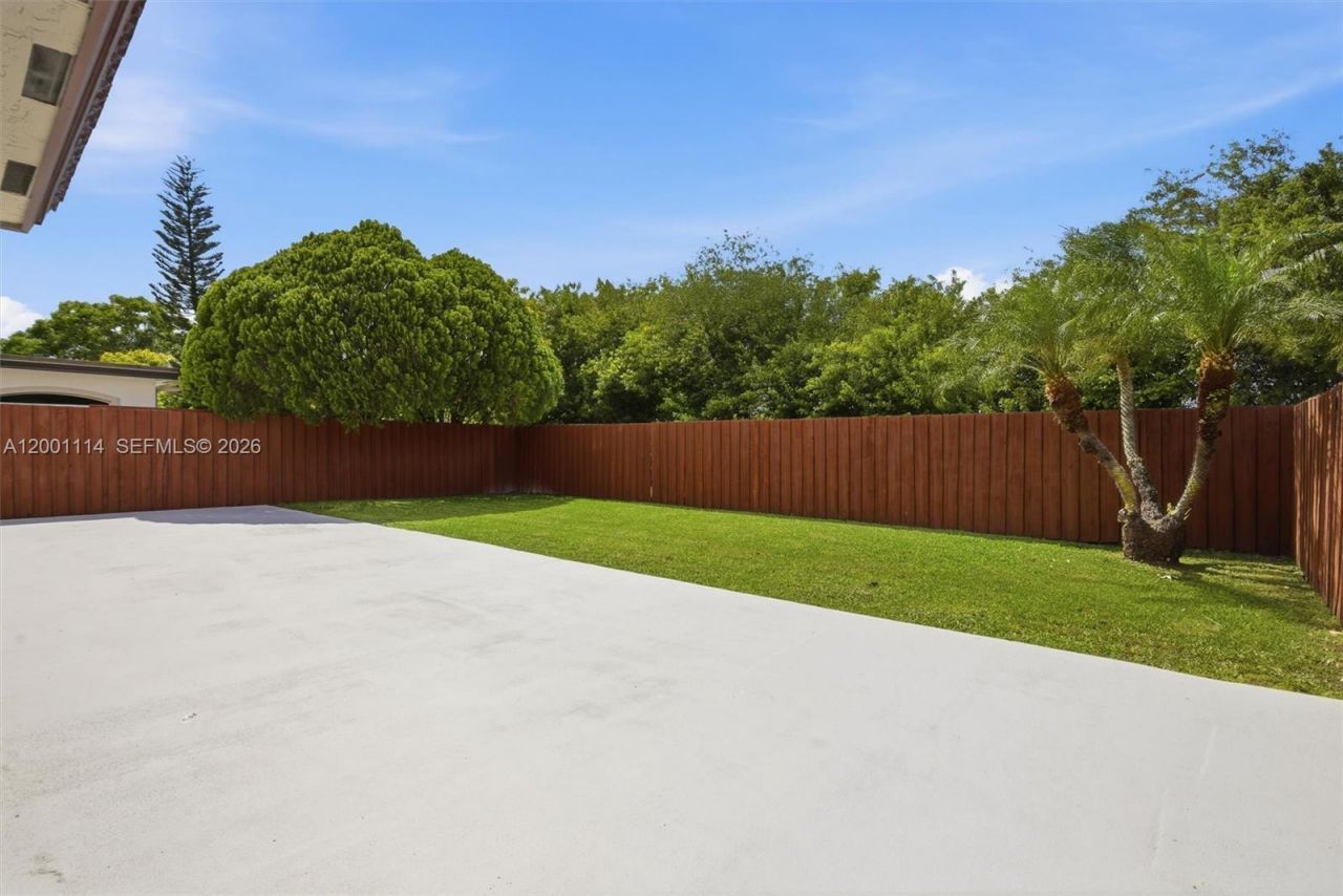 13474 SW 124th Ave Rd, Miami, FL 33186 Photo