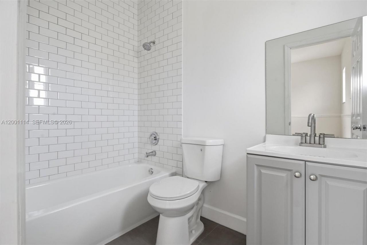 13474 SW 124th Ave Rd, Miami, FL 33186 Photo