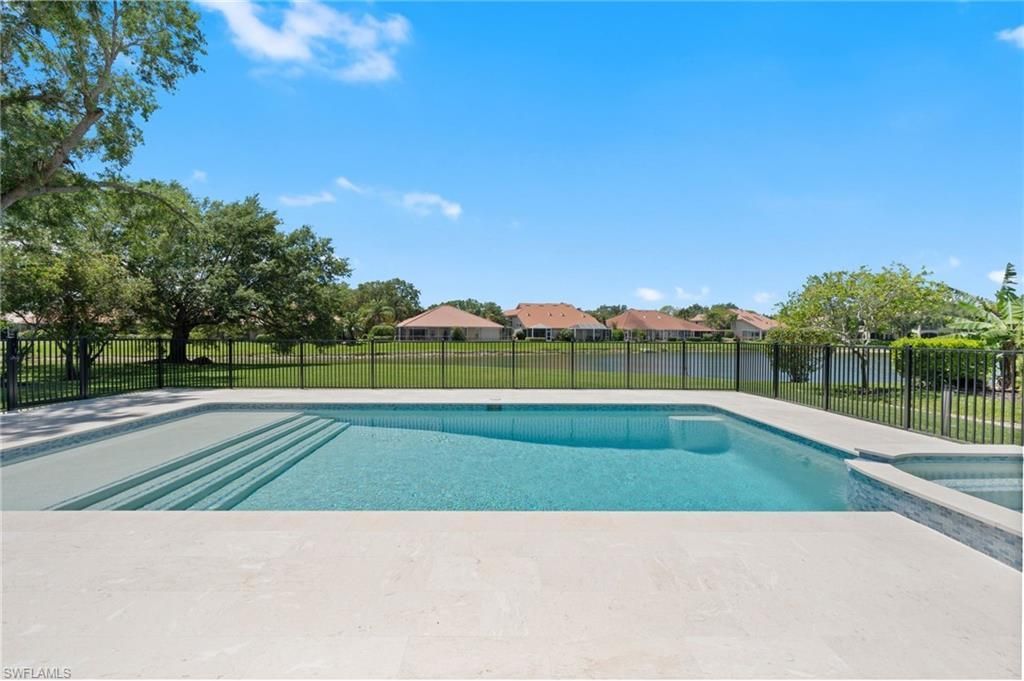 207 Monterey Dr, Naples, FL 34119 Photo