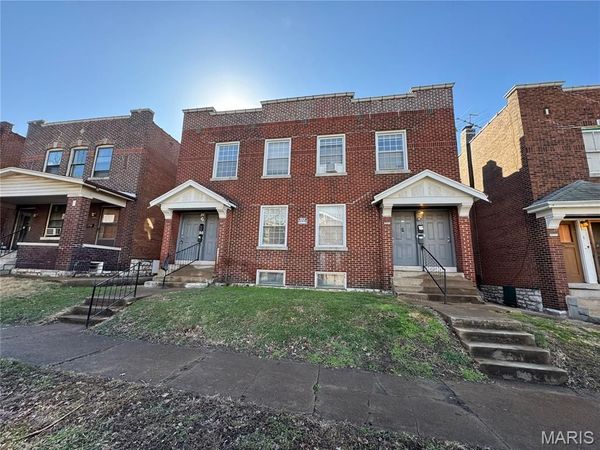 3654 Montana Street , St Louis, MO 63116