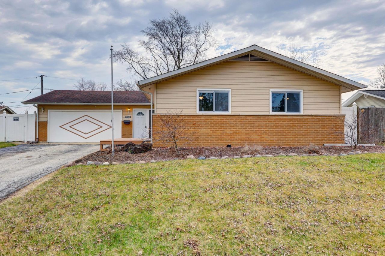 14739 Park Avenue , Oak Forest, IL 60452