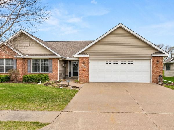 206 Brookview Lane, Durant, IA 52747
