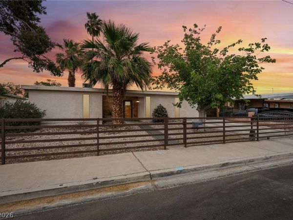3709 Sunrise Avenue, Las Vegas, NV 89110
