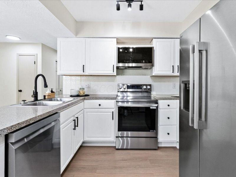 7976 Goldsmith Drive, Reynoldsburg, OH 43068 Photo 10