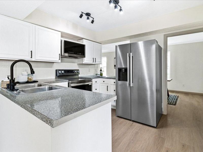 7976 Goldsmith Drive, Reynoldsburg, OH 43068 Photo 11