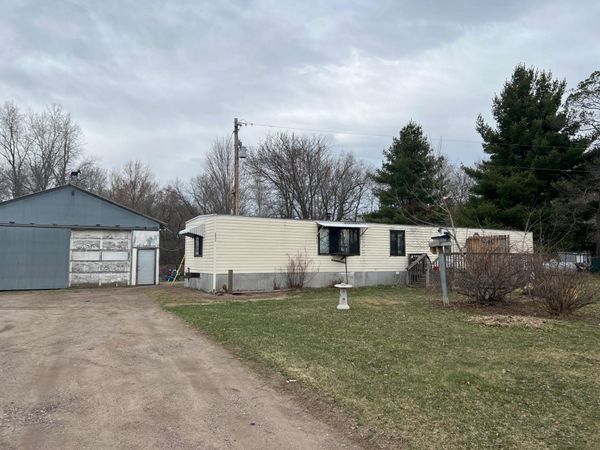 2857 405th Avenue NE, Braham, MN 55006