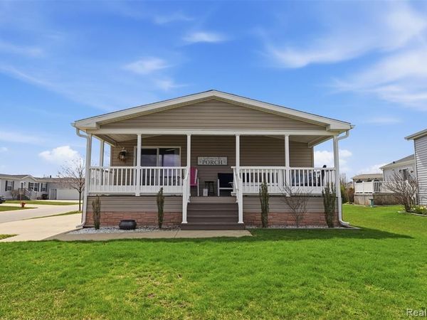 4425 Wynnwood Drive, Howell Twp, MI 48843