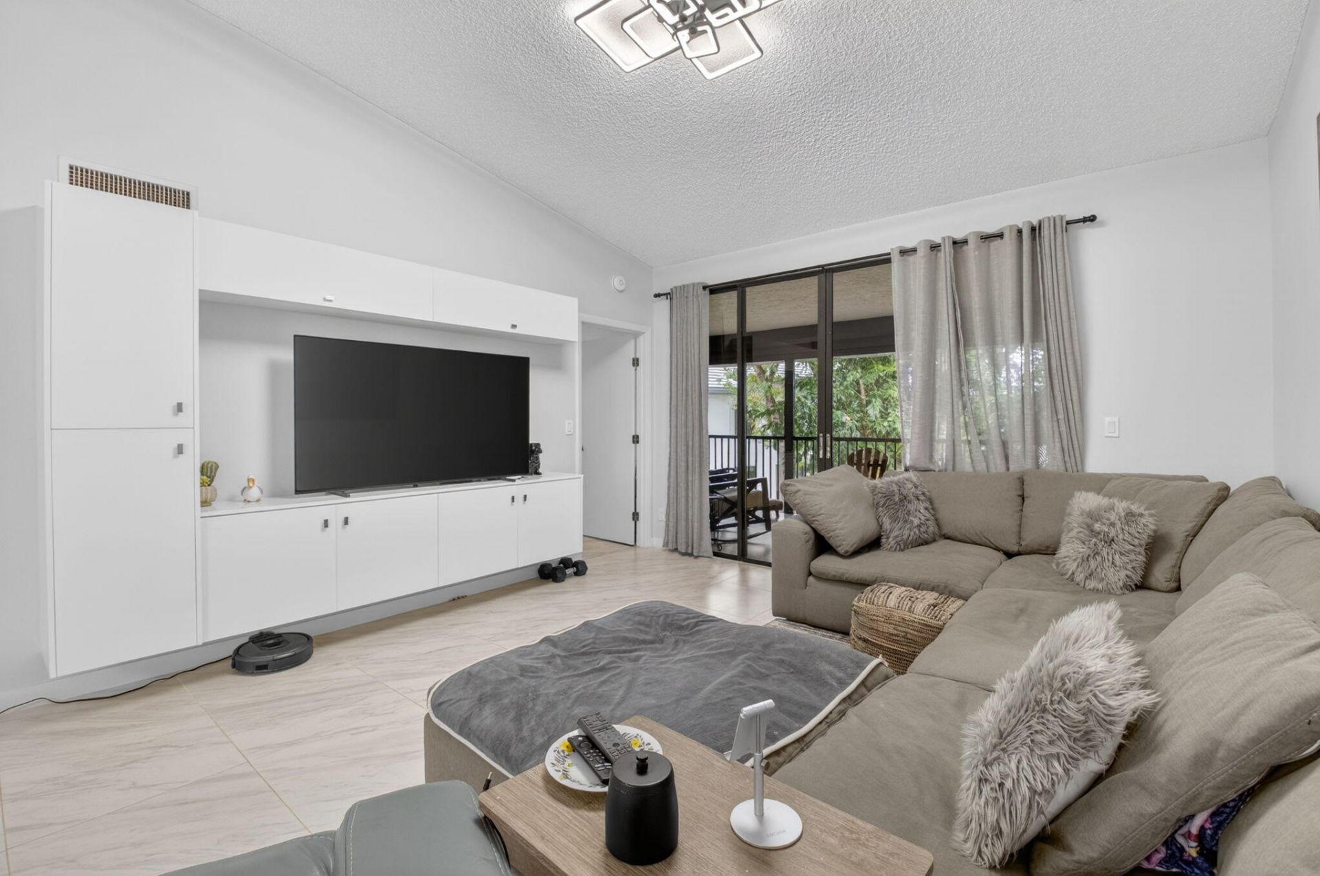 7563 Glendevon Lane, Unit 1306, Delray Beach, FL 33446 Photo