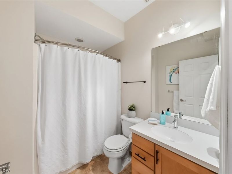 1411 Rosewood Avenue, Unit R-208, Lakewood, OH 44107 Photo 21