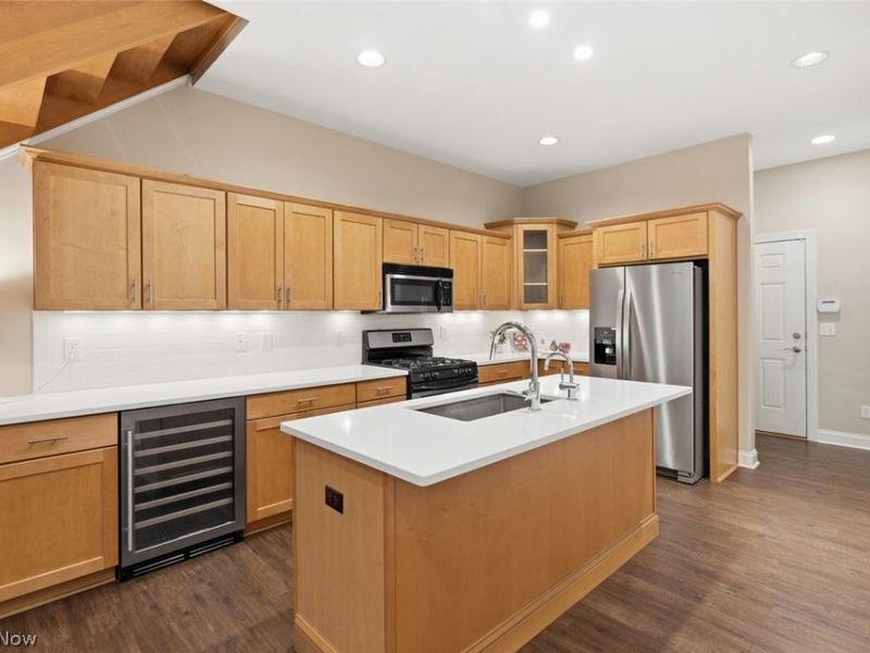 1411 Rosewood Avenue, Unit R-208, Lakewood, OH 44107 Photo 8