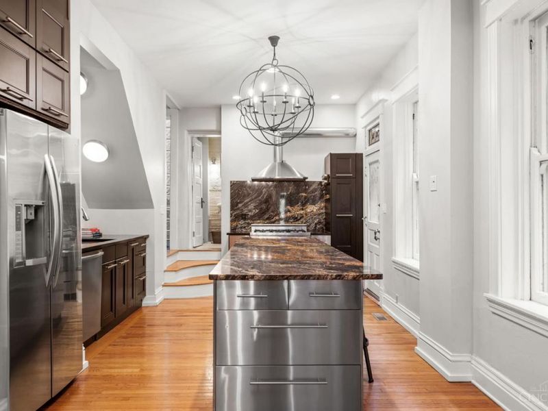 514 Liberty Hill, Cincinnati, OH 45202 Photo 12