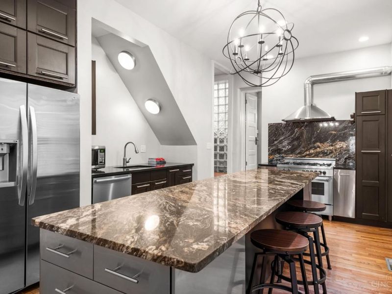 514 Liberty Hill, Cincinnati, OH 45202 Photo 13