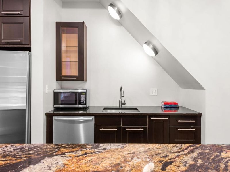 514 Liberty Hill, Cincinnati, OH 45202 Photo 14