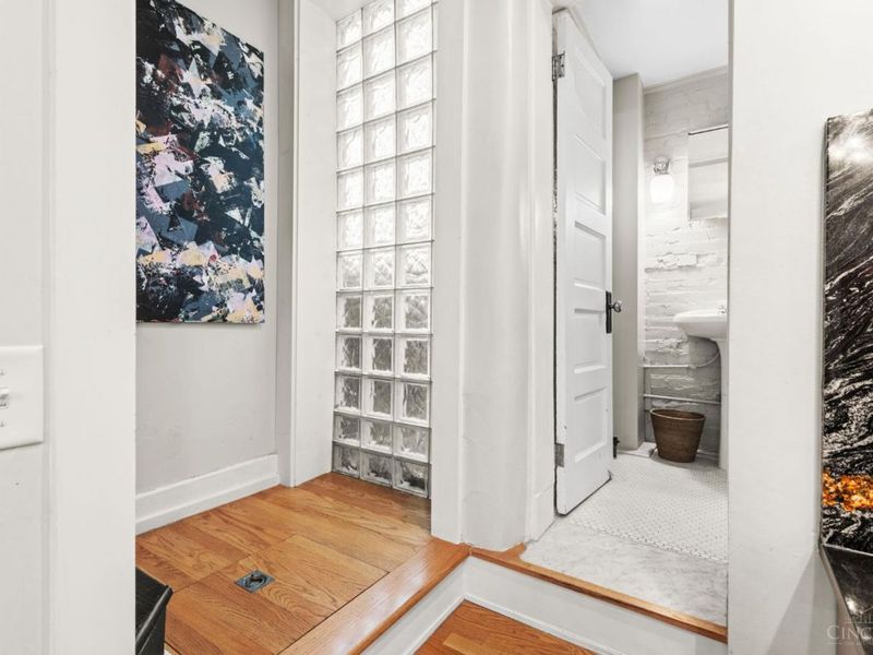 514 Liberty Hill, Cincinnati, OH 45202 Photo 20