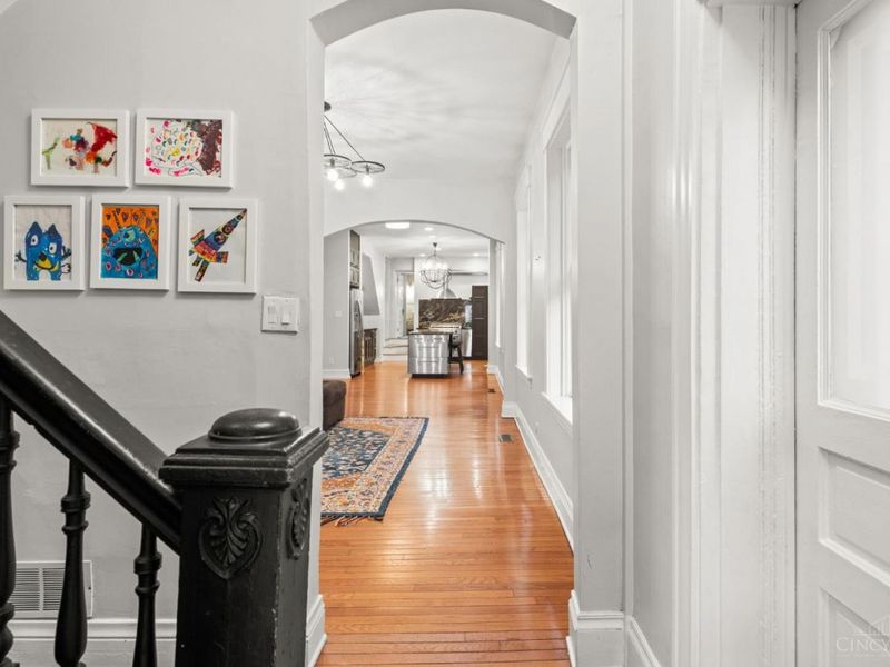 514 Liberty Hill, Cincinnati, OH 45202 Photo 9