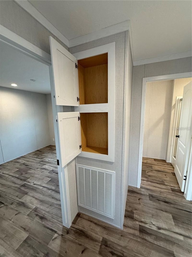 7801 34th Avenue N, Unit 30, Saint Petersburg, FL 33710 Photo